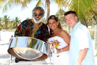 photo by Peter Estenoz www.ezweddingsinparadise.com